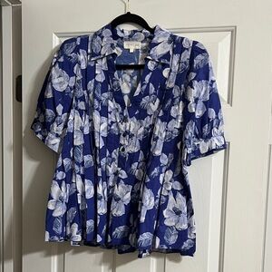 Entro Blue and White Floral Top
